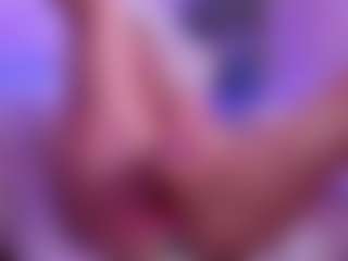 Live cam show with Lissa Babe - Petite on Camsoda