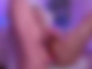 Live cam show with Lissa Babe - Brown Hair on Milfs Live