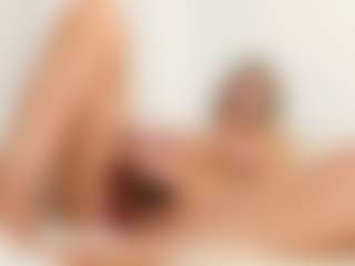 Live cam show with Lissa Babe - Control on Uber Horny