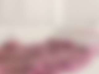 Live cam show with Lissa Babe - Squirt on StripNow