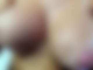 Live cam show with Lissa Babe - Tease on Camsoda
