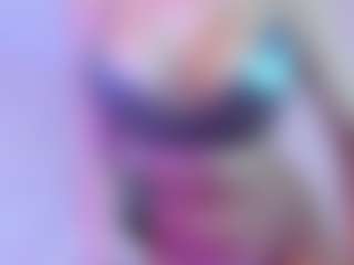 Live cam show with Lissa Babe - Lush Brown Hair on Big Tits