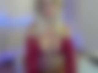 Live cam show with Lissa Babe - Brown Eyes Toys on xxxlivecams.org