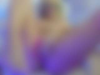 Live cam show with Lissa Babe - HD Brown Hair on Camsoda