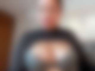 Live cam show with Sofi-Backer - Busty on Streamer API