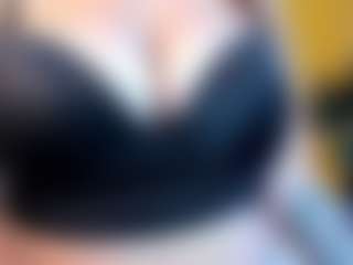 Live cam show with Sofi-Backer - Chubby on SinfulBabes