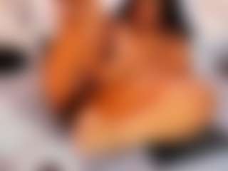 Live cam show with AnnieWolf - Black on TeamSkeetLive