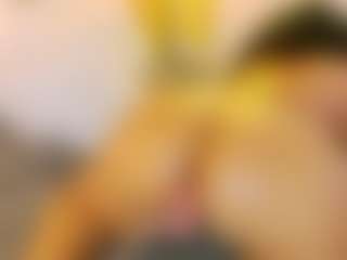 AnnieWolf's Live Sex Cam Show