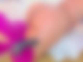 Live cam show with AnnieWolf - Ebony on Camsoda | colombia