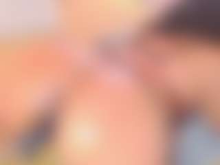 Live cam show with AnnieWolf - Black Squirt on Camming Site