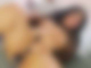 AnnieWolf's Live Sex Cam Show