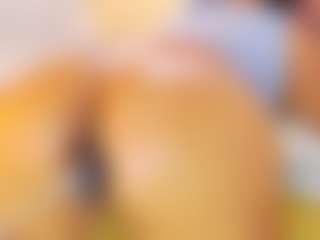 Live cam show with AnnieWolf - BBW on AdultVida.com