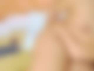 AnnieWolf's Live Sex Cam Show