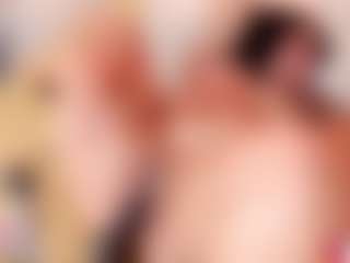 Live cam show with AnnieWolf - Black Small Tits on intimatelivegirls.com