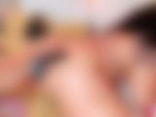 Live cam show with AnnieWolf - Ebony Squirt on justonemore.cc