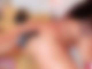 Live cam show with AnnieWolf - Bedroom on Sweet Sext