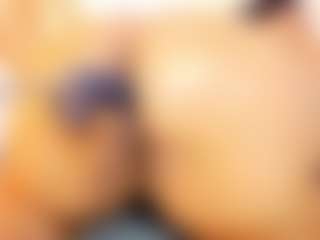 AnnieWolf's Live Sex Cam Show