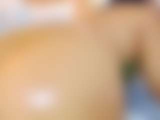 Live cam show with AnnieWolf - BBW on livesuperchat.net