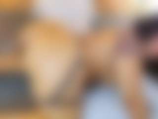 AnnieWolf's Live Sex Cam Show