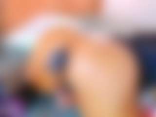 AnnieWolf's Live Sex Cam Show