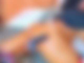 AnnieWolf's Live Sex Cam Show