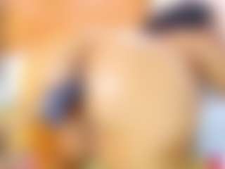 Live cam show with AnnieWolf - Fingering on live18s.com