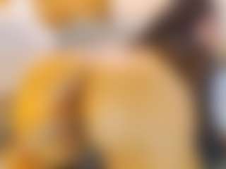 Live cam show with AnnieWolf - Spoiled on livesuperchat.net