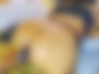 Live cam show with AnnieWolf - Ebony on hotwifechat.live | colombia