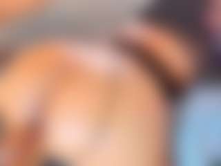 AnnieWolf's Live Sex Cam Show