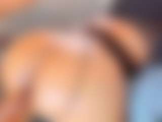Live cam show with AnnieWolf - Erotic Dance on StripNow