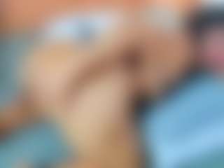 AnnieWolf's Live Sex Cam Show
