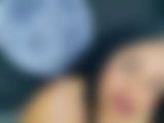 Live cam show with AnnieWolf - HD on Hubzter Live