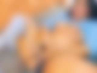 AnnieWolf's Live Sex Cam Show
