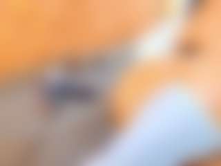 AnnieWolf's Live Sex Cam Show