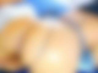 AnnieWolf's Live Sex Cam Show