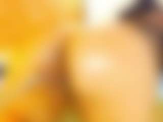 Live cam show with AnnieWolf - Squirt on liverealitysex.com