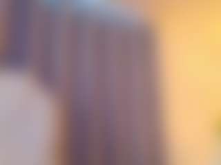 Live cam show with crazyorange - Strip on AdultVida.com