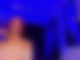 Pokaz na żywo z SachaPink - Teen (18+) na Camsoda