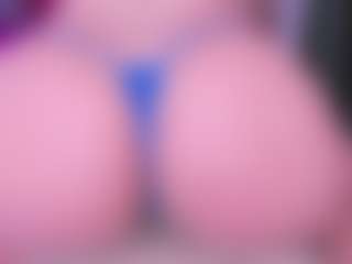 Shantall-777's Live Sex Cam Show