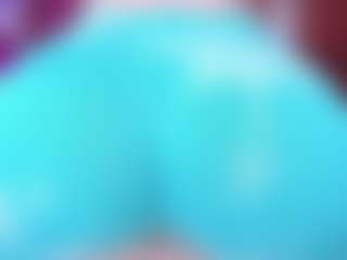 Live cam show with Shantall-777 - Tease on milfzrlive.com