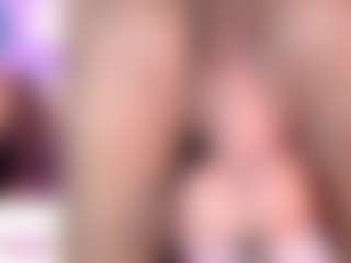 CookiesAndBoots's Live Sex Cam Show