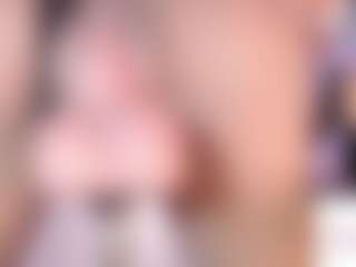 CookiesAndBoots's Live Sex Cam Show