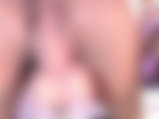 Live cam show with CookiesAndBoots - Fuck Machine on livesuperchat.net