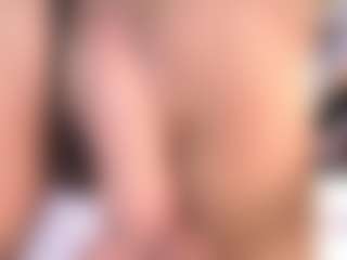 CookiesAndBoots's Live Sex Cam Show