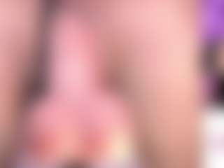 Live cam show with CookiesAndBoots - Amateur on Milfs Live