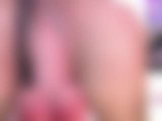 Live cam show with CookiesAndBoots - Gagging on alttransgirls