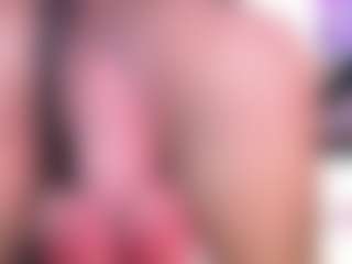 Live cam show with CookiesAndBoots - Gagging on Livezox
