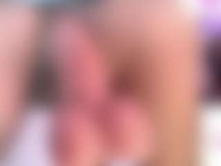 CookiesAndBoots's Live Sex Cam Show