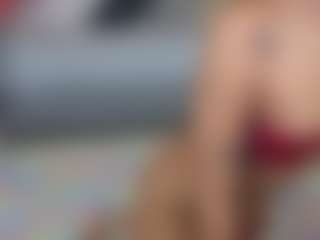 Live cam show with Elisse Cinnamon - Huge on Camsoda
