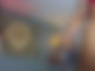 Elisse Cinnamon's Live Sex Cam Show
